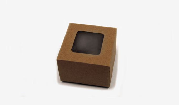 ΚΟΥΤΙ ΧΑΡΤΙΝΟ ΜΕ ΠΑΡΑΘΥΡΟ ΖΕΛΑΤΙΝΑ 6.5cm x 6.5cm x 5cm 0506206