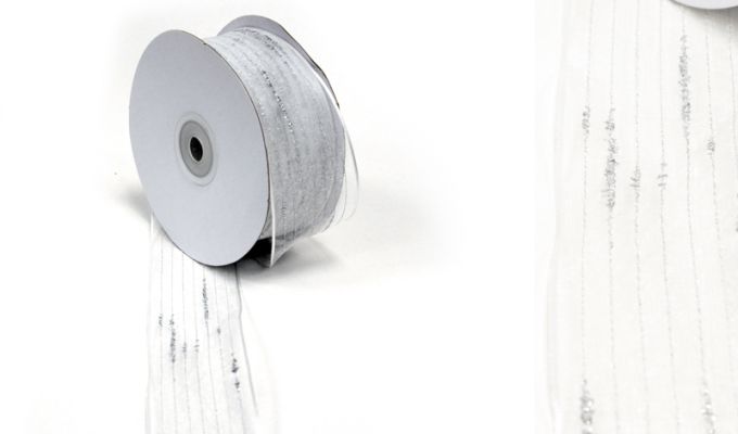 ΚΟΡΔΕΛΑ ΛΕΥΚΗ ΟΡΓΑΝΤΖΑ ΜΕ ΑΣΗΜΙ ΑΝΑΓΛΥΦΕΣ ΡΙΓΕΣ ΚΑΙ ΣΥΡΜΑ 3.8cm x 25Y 0501350